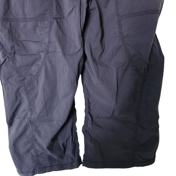 Lululemon Navy Blue Dance Studio Crop No Liner Womens Size 10 - Picture 11 of 11